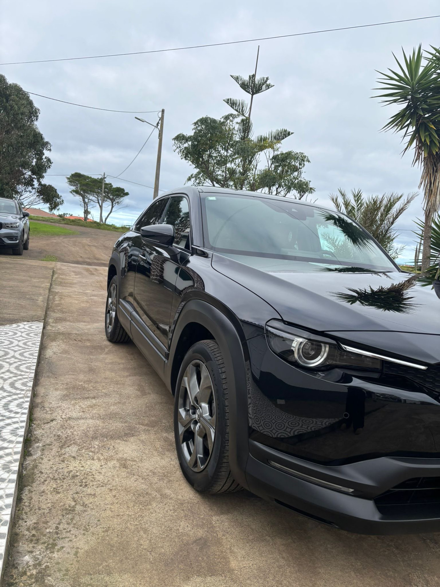 Lavagem completa exterior de SUV em Vila do Porto, Santa Maria, Açores
